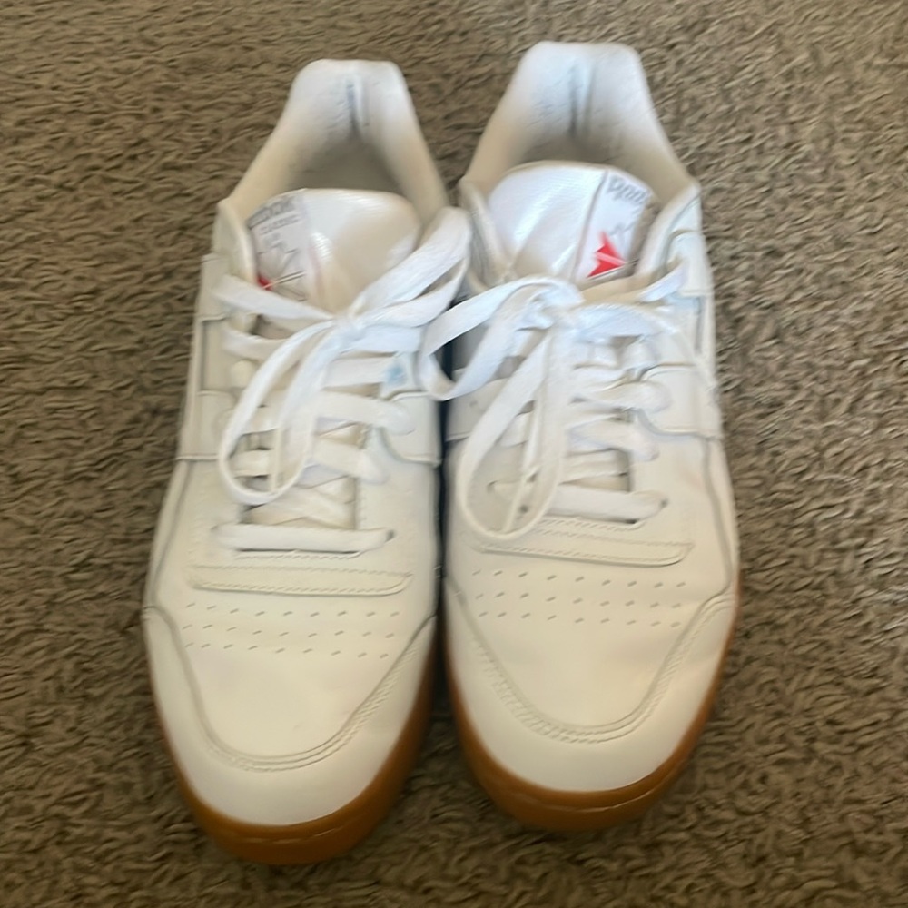 Reebok Classic White Sneaker. Size 9.5